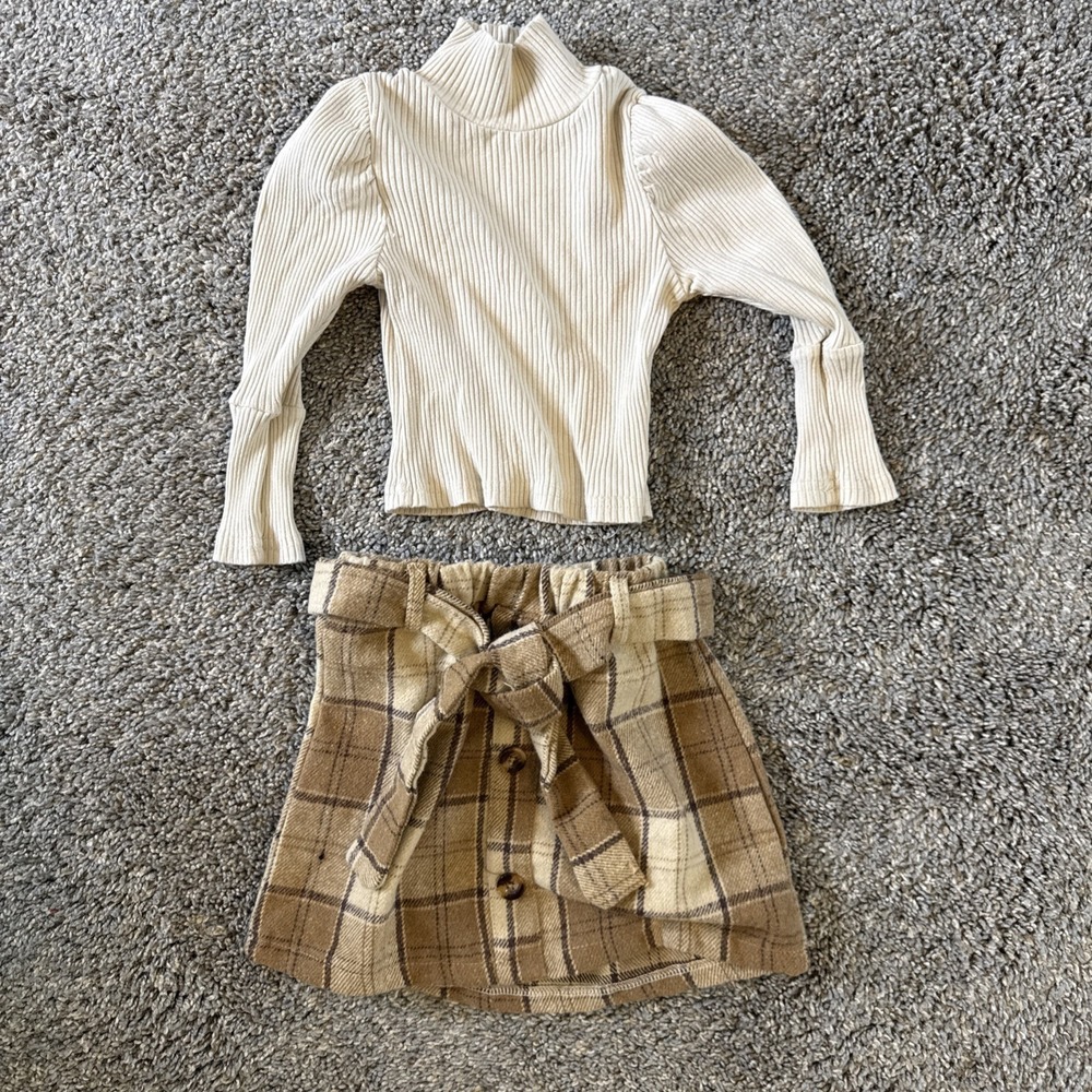 Toddle Girls Outfit‎ Set Mock Neck Top & Brown Plaid Pleated Skirt Size 4T (110)